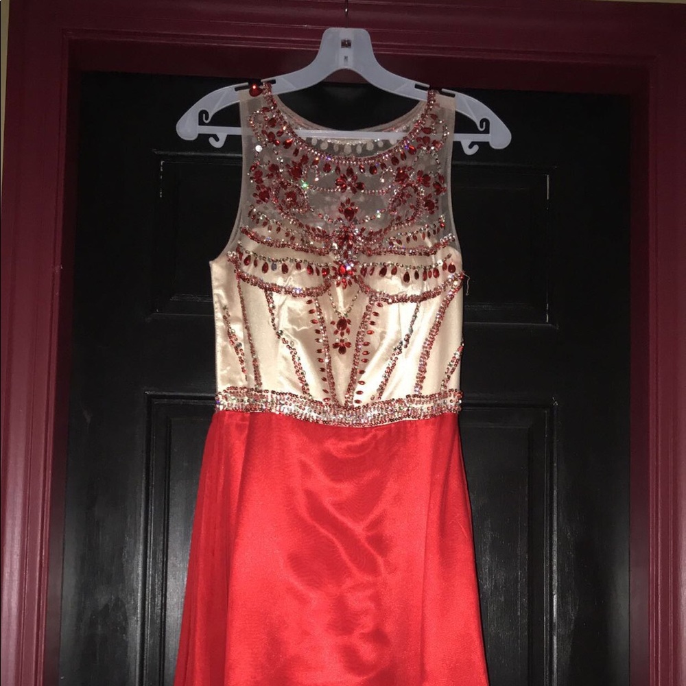 Prom Dress - Picture 1 of 3